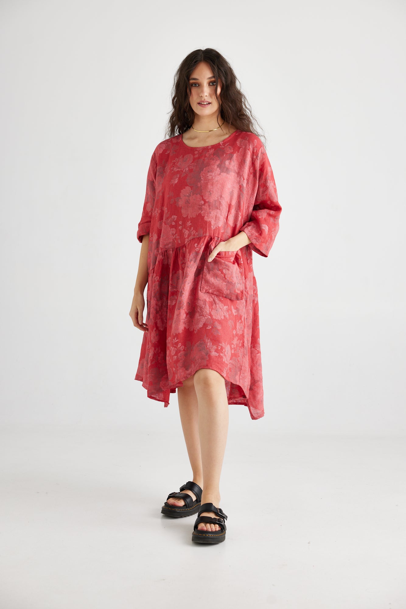 Clarissa linen dress . Red Rose