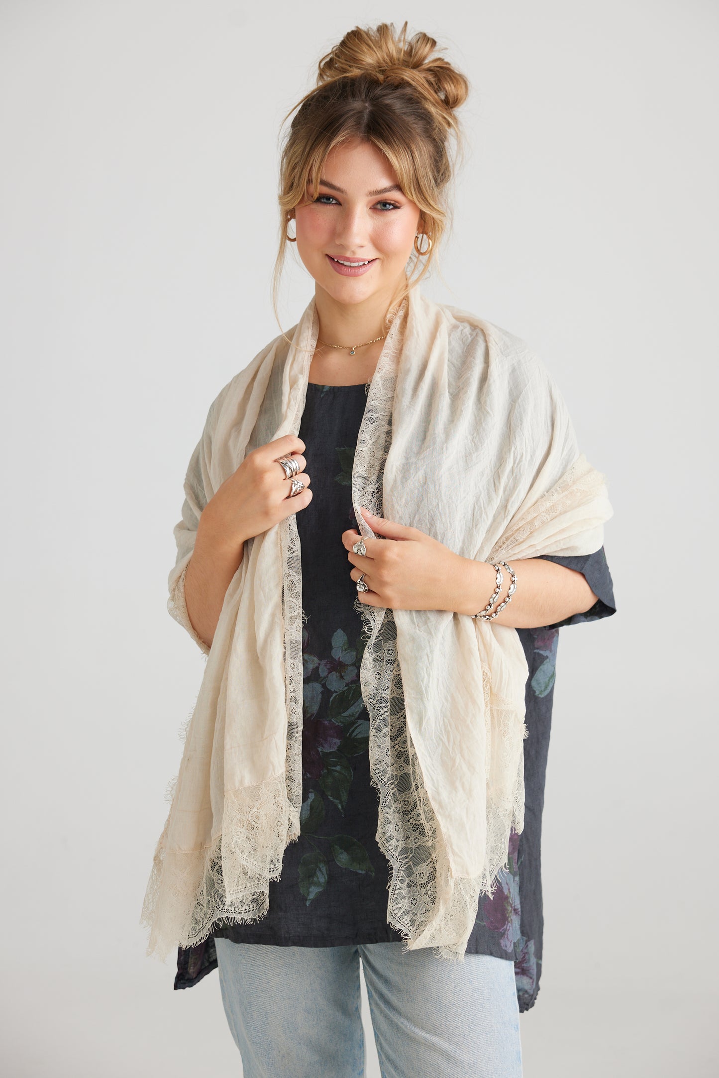 Midsummers dream scarf. Vanilla