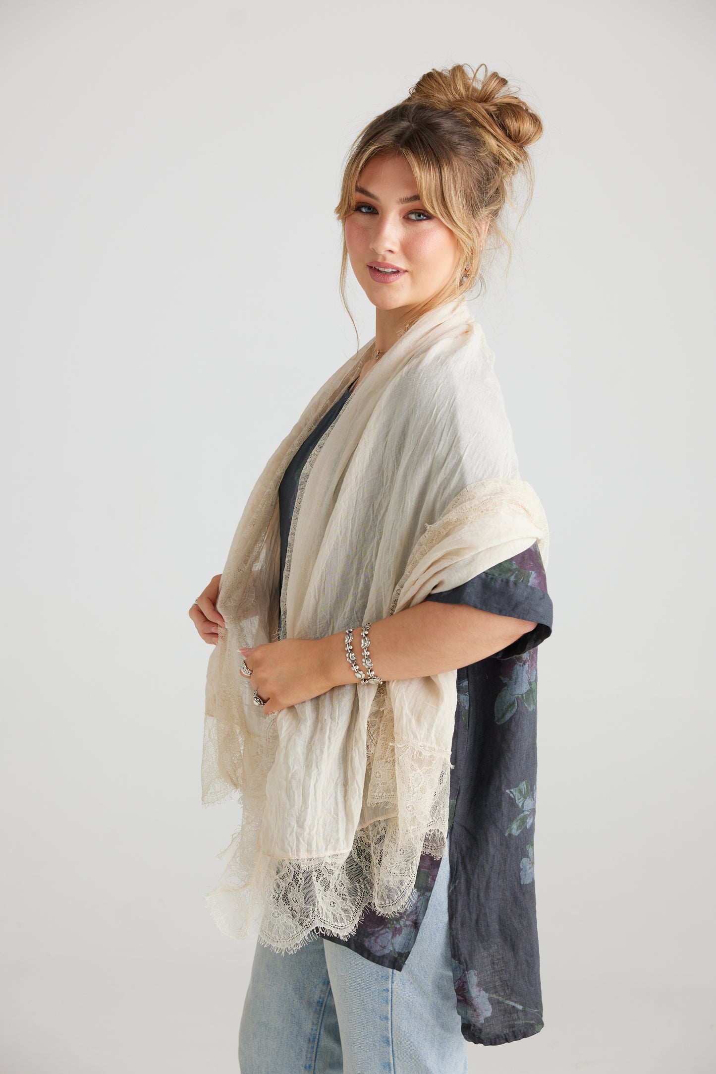 Midsummers dream scarf. Vanilla