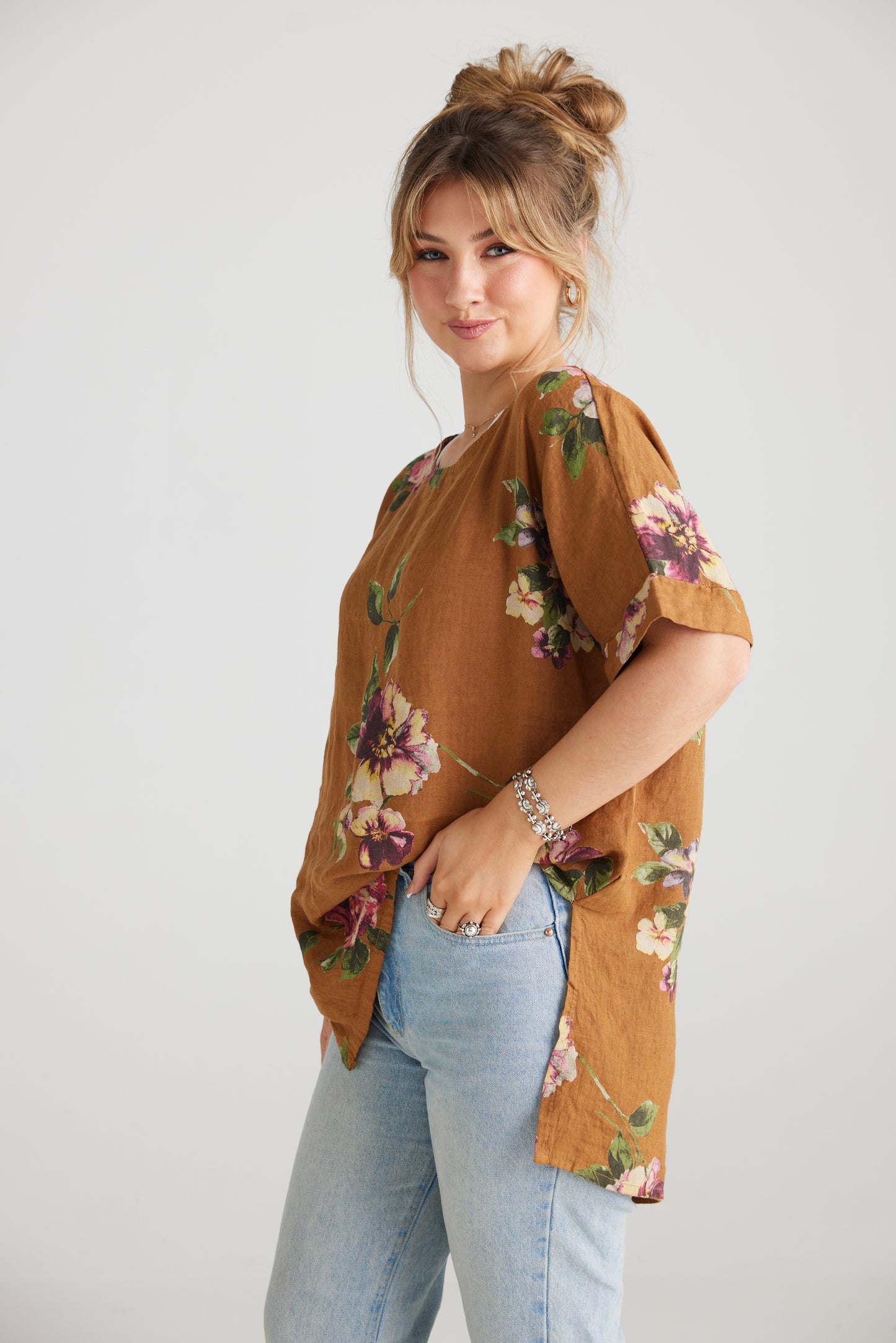Contessa Linen top. Tobacco floral