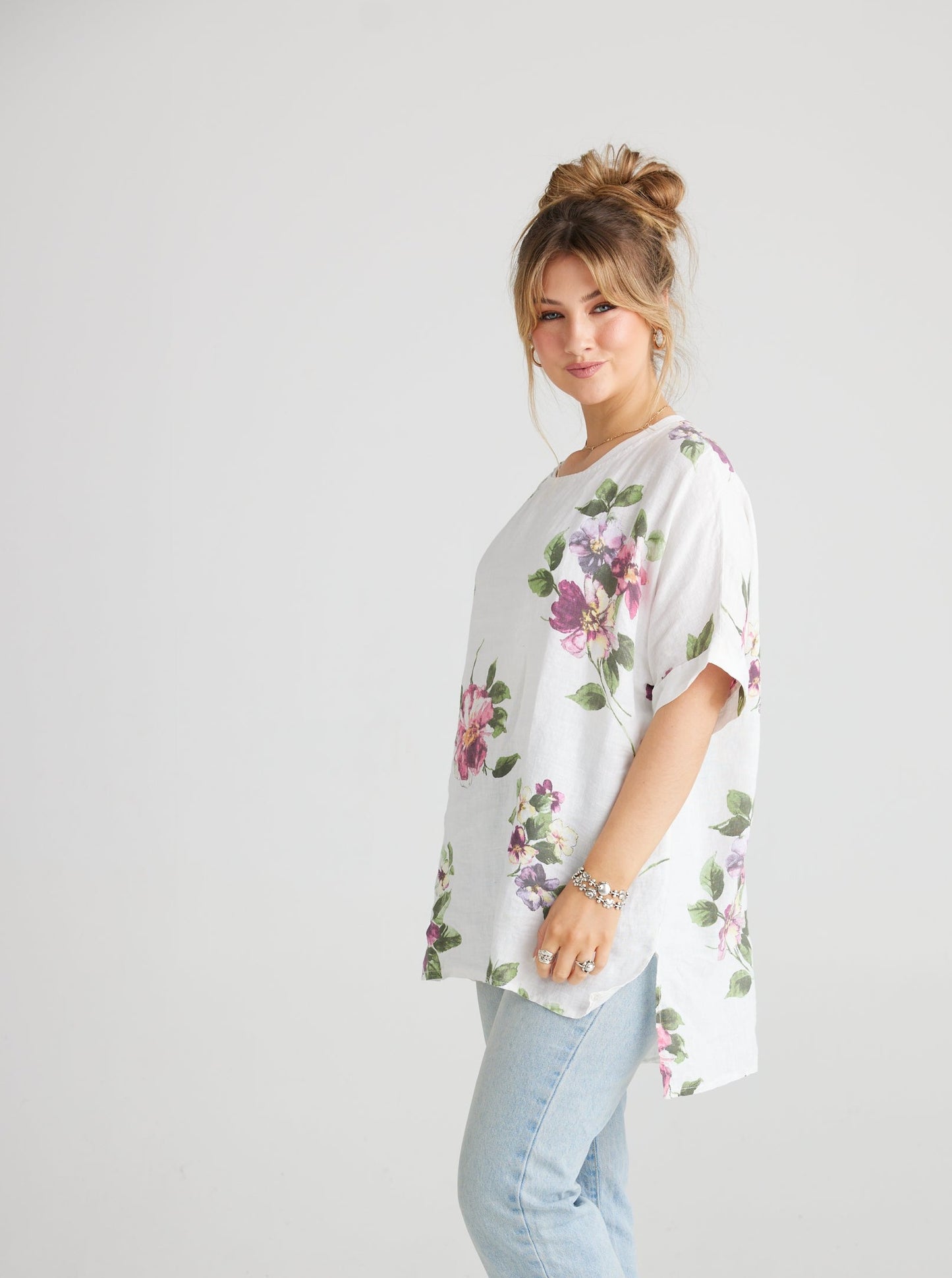 Contessa Linen Floral top. Icing Sugar
