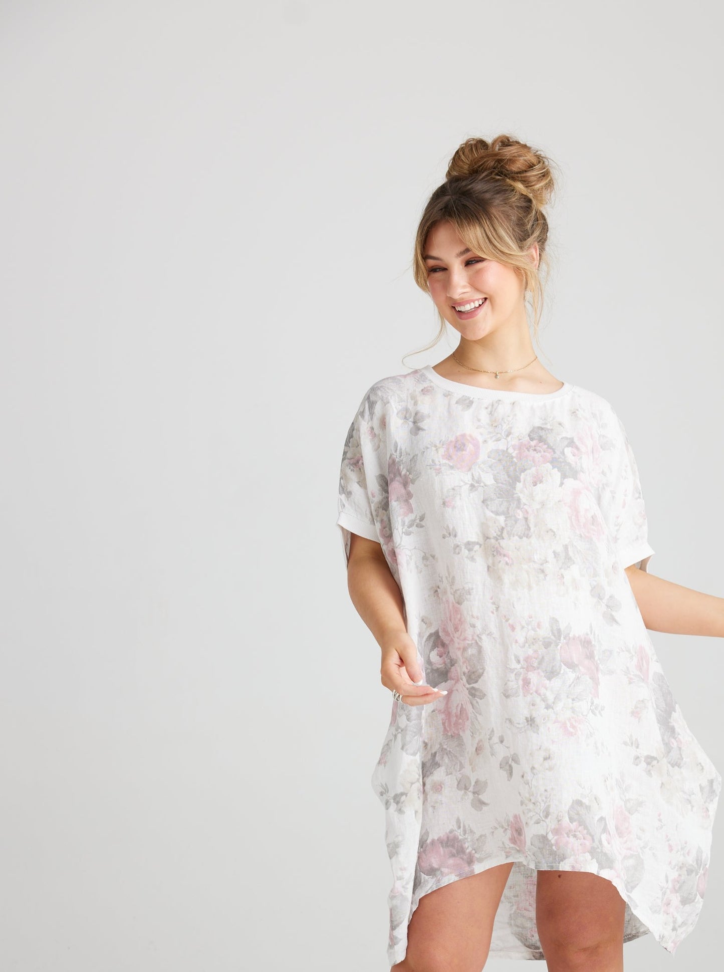 Rosabella linenDress. White. Vintage Rose