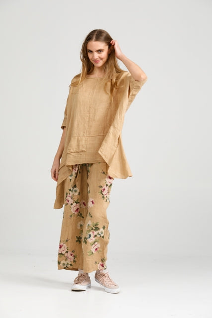 Sorrento Linen top. Caramel.