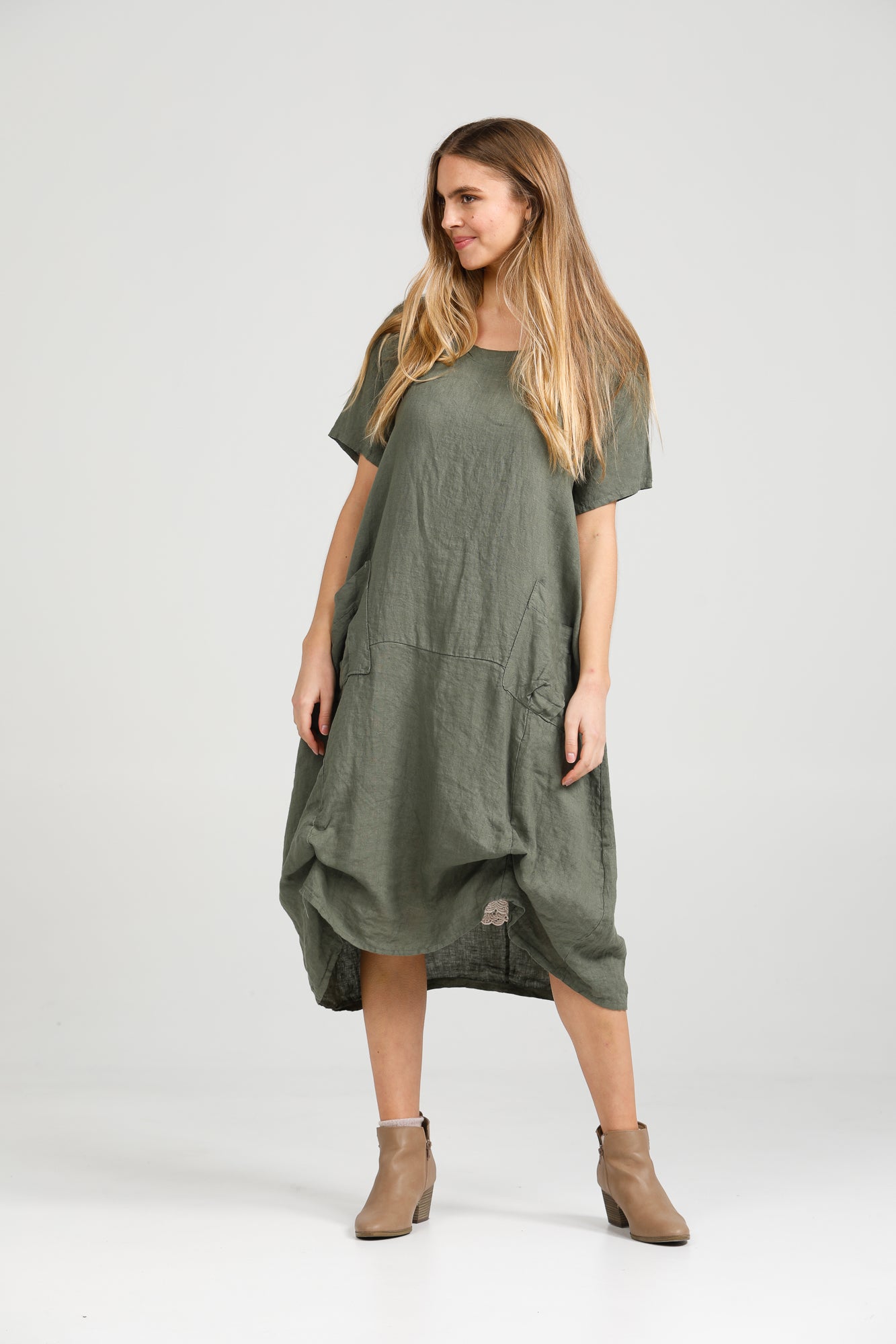 Primavera linen dress. Olive.