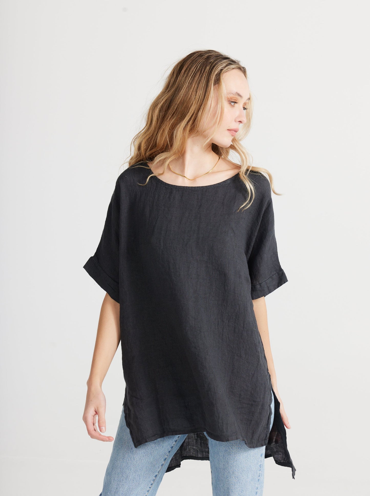 Contessa Linen Top. Charcoal