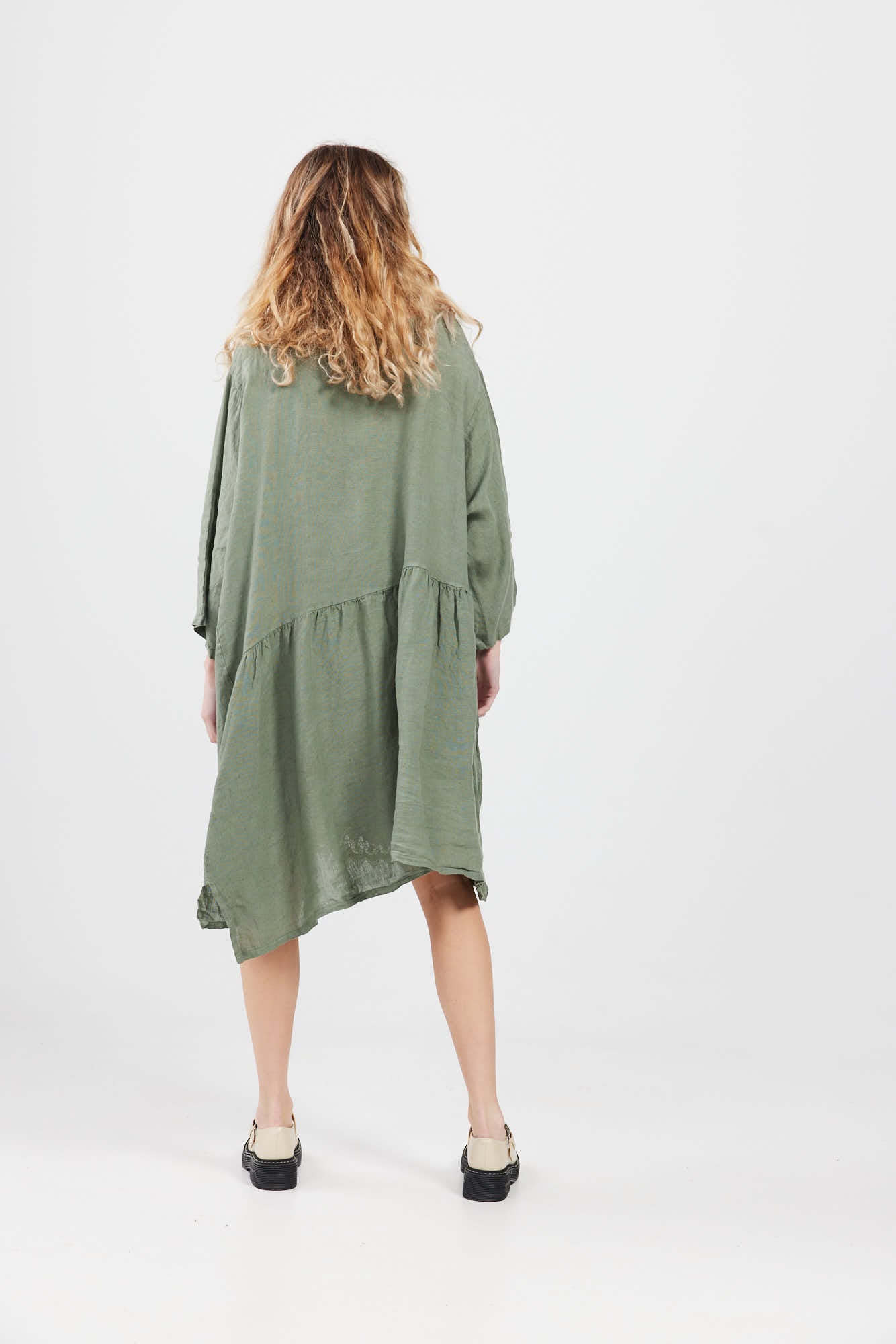 Clarissa linen dress. Olive