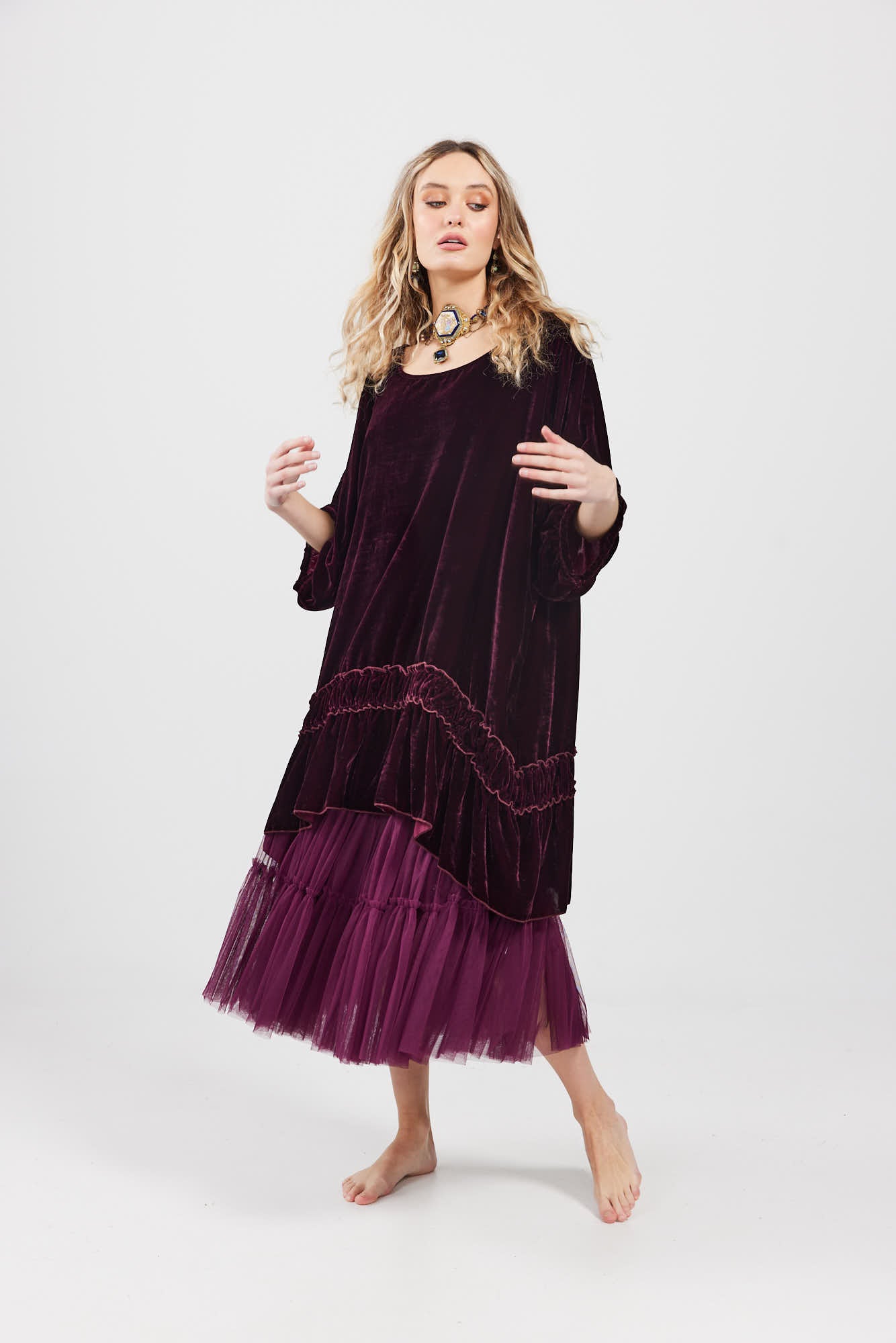 Violette Velvet Dress. Bordeaux
