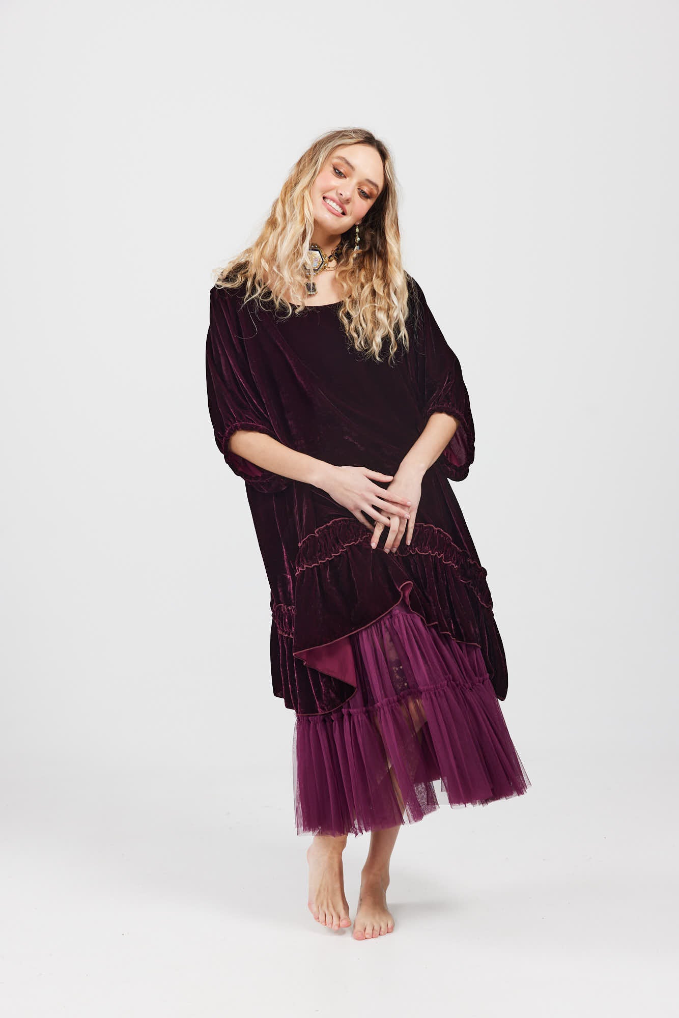 Violette Velvet Dress. Bordeaux