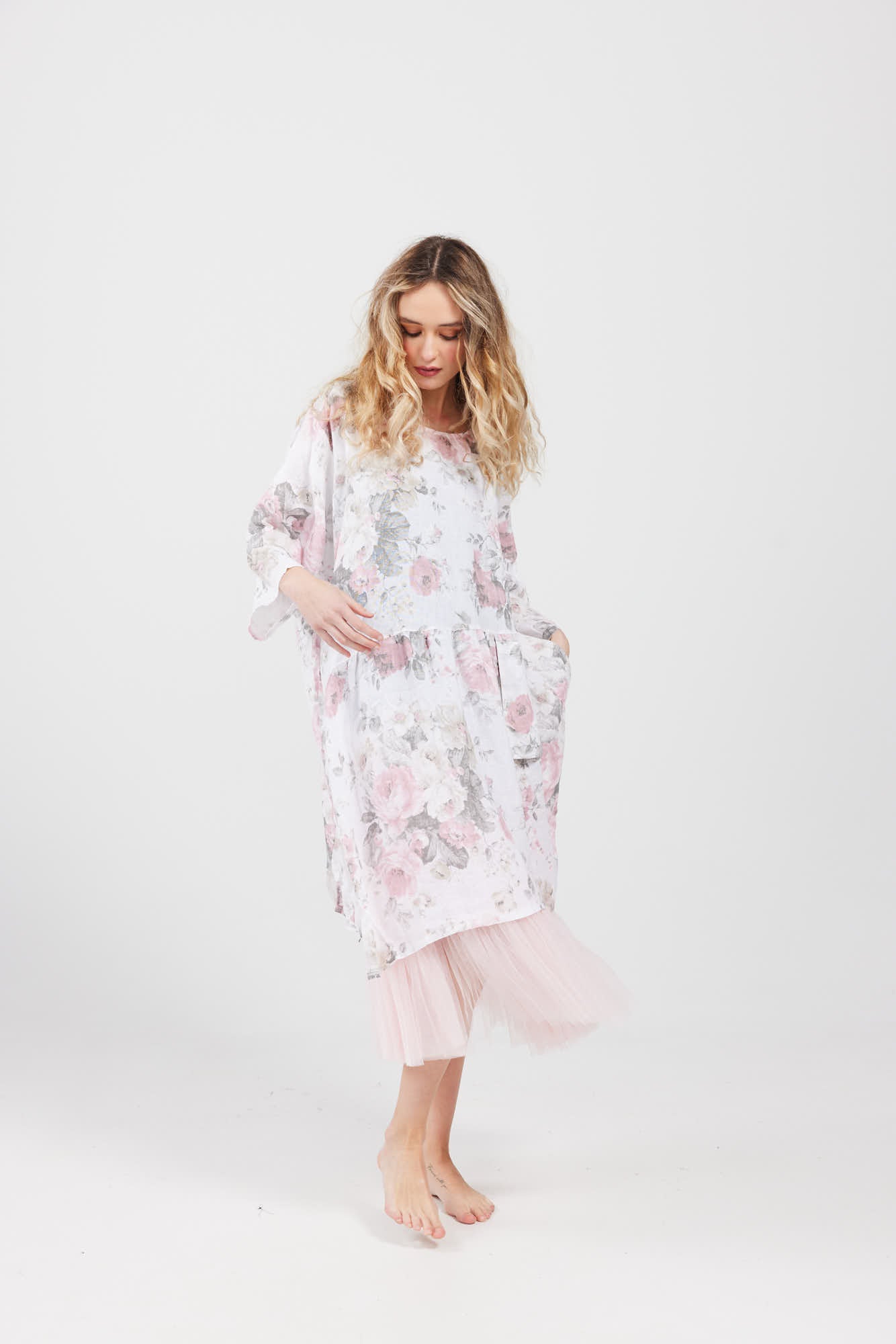 Clarissa Linen dress. Icing Sugar Pink rose
