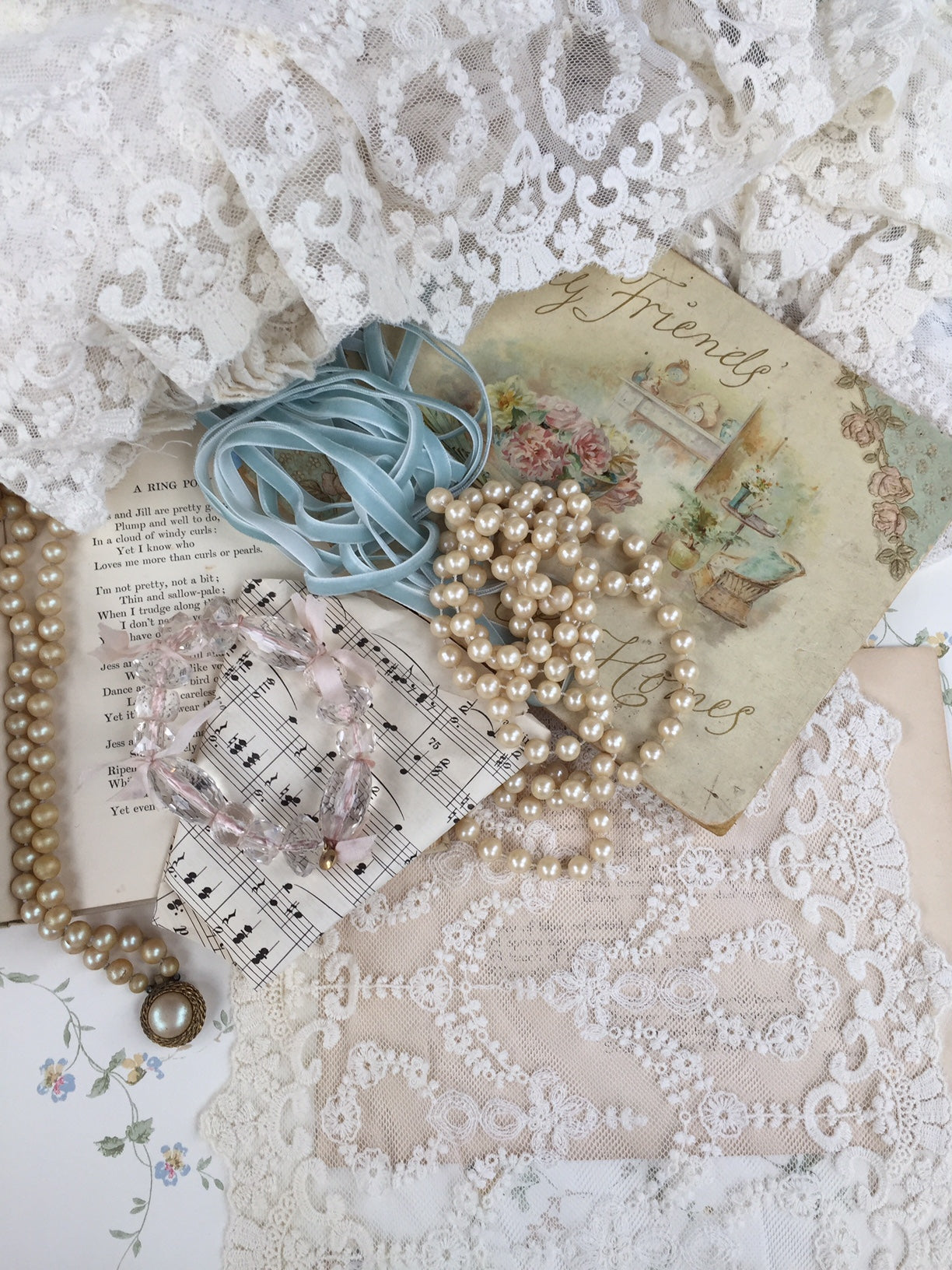 Vintage Chantilly Lace,