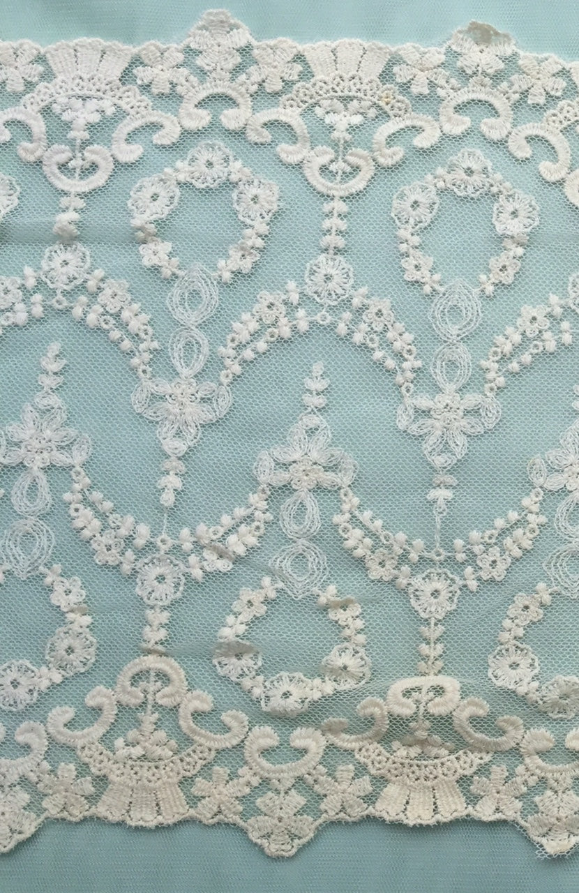 Vintage Chantilly Lace,