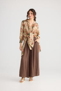 Annabelle shirt. Antique Vase of Flowers
