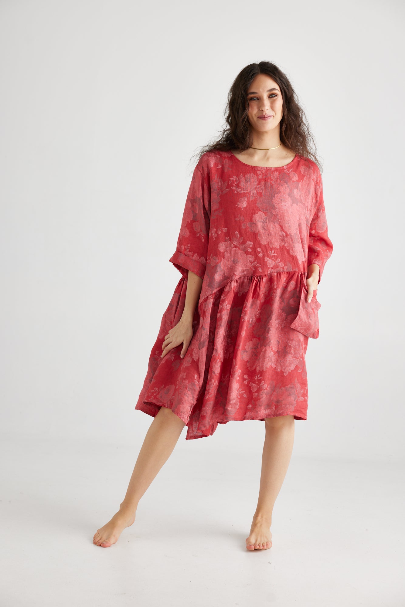 Clarissa linen dress . Red Rose