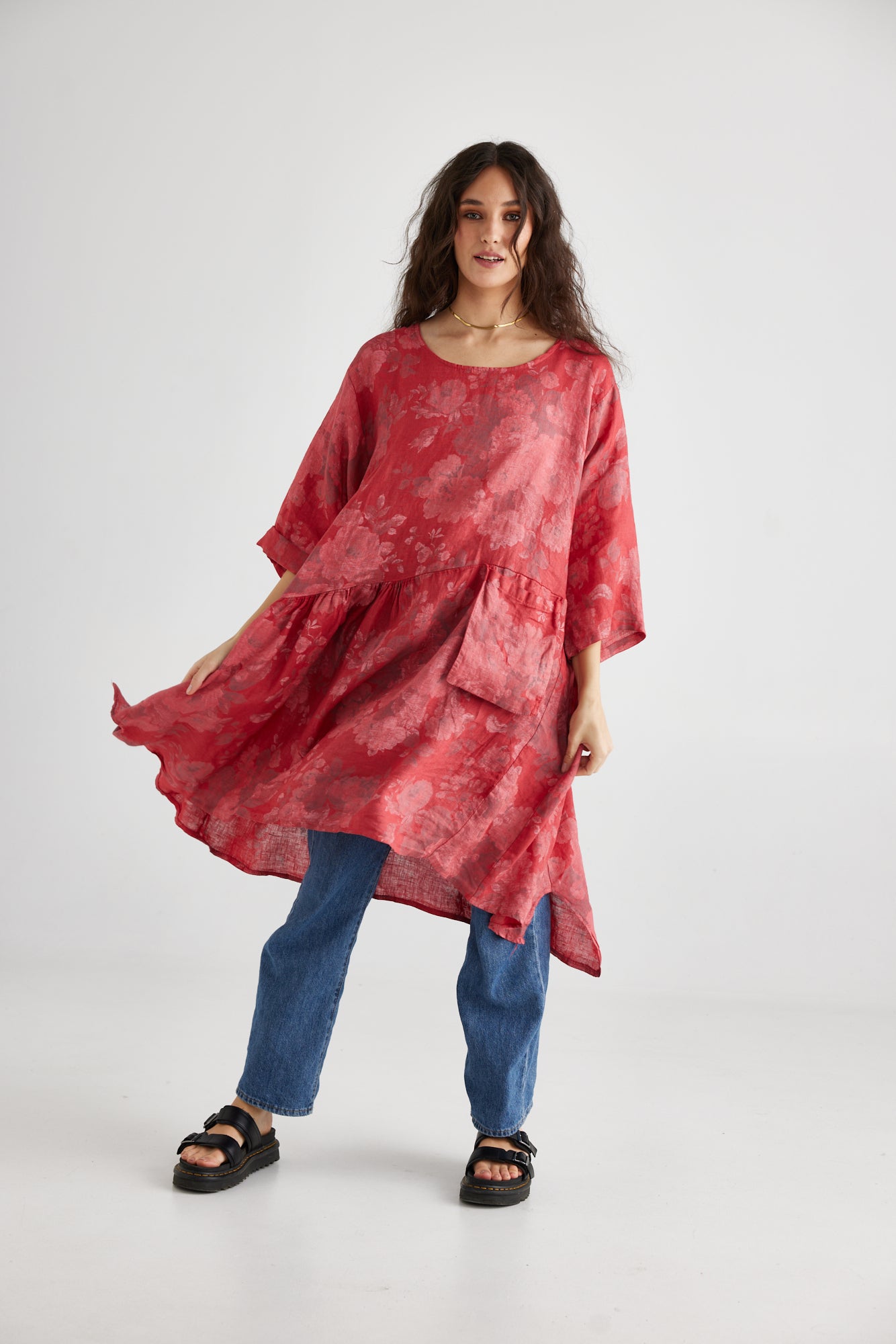 Clarissa linen dress . Red Rose