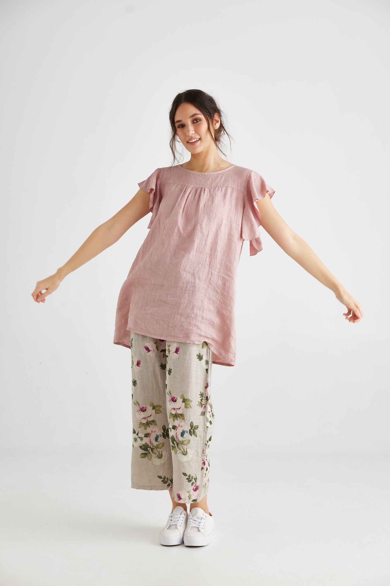 Bella linen ruffle sleeve top. Antique Rose