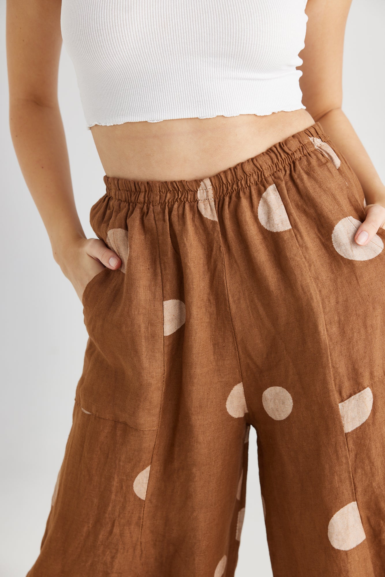 Lulu Linen Pants. Tobacco Polka dot