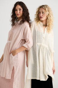 Prairie Long cotton lace shirt.  Powder Pink