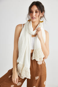 Wren Scarf.  Sandcastle