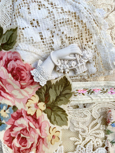 Slow Stitching collection. Roses and Cream.