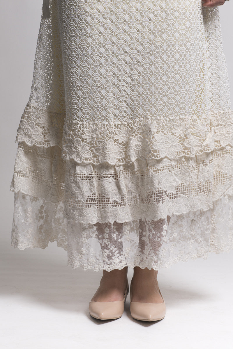 maxi vintage lace skirt. lace skirt.