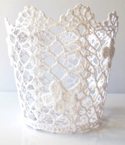 Lace container.