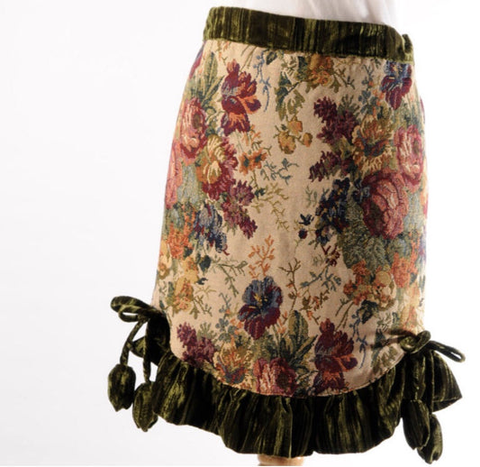 tapestry and velvet apron with velvet tulips.