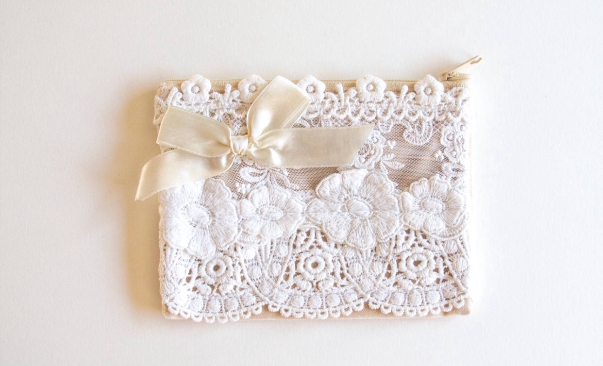 Large Lace zip bags. lace purse