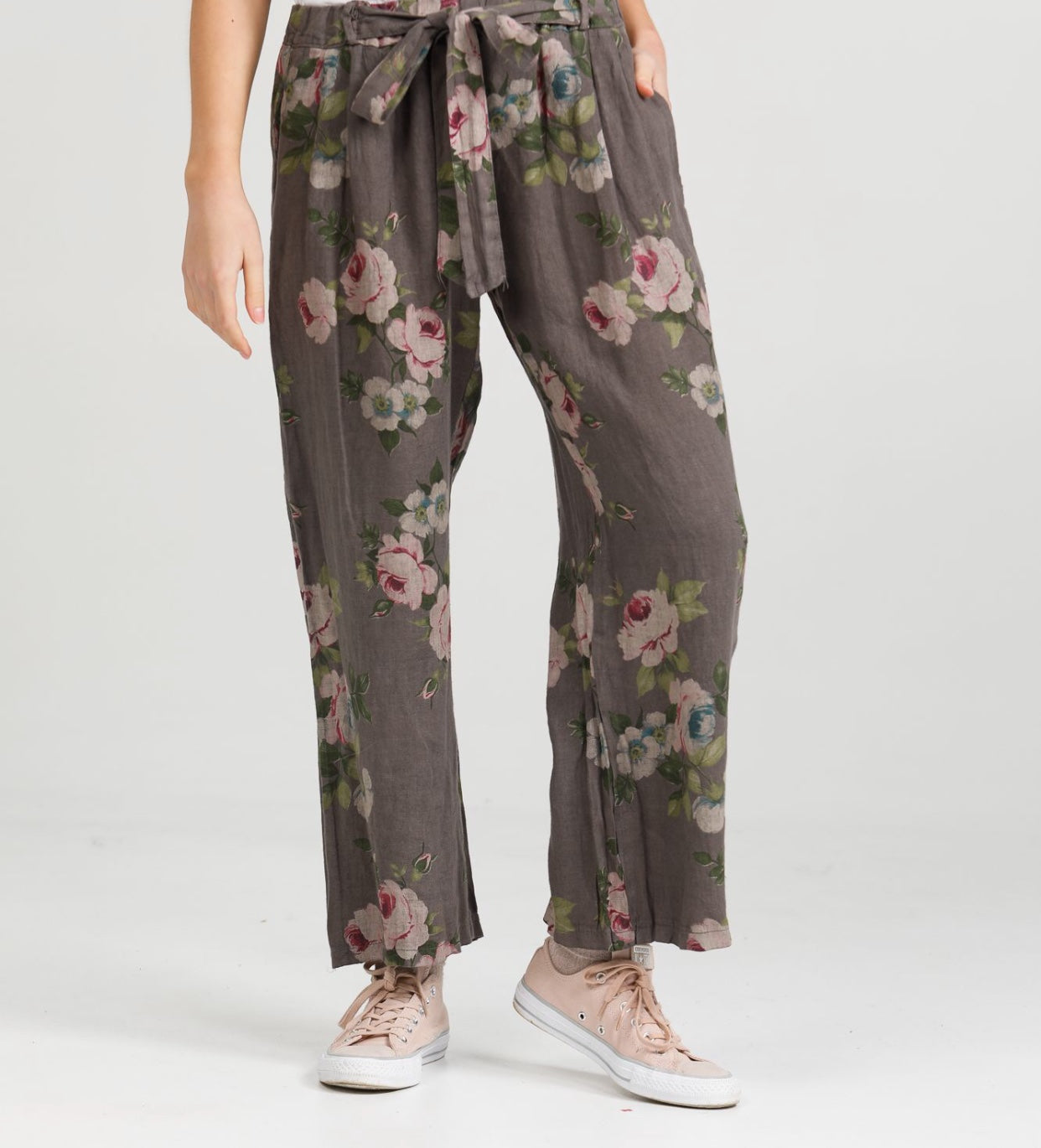 Eva linen floral Pants. Charcoal