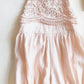 Linen and lace romper. Natural.