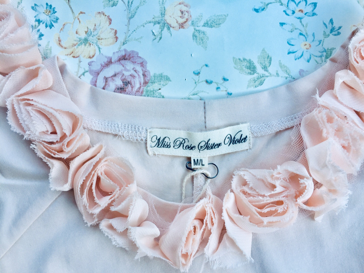 Rose Ruffle ribbon.. peach