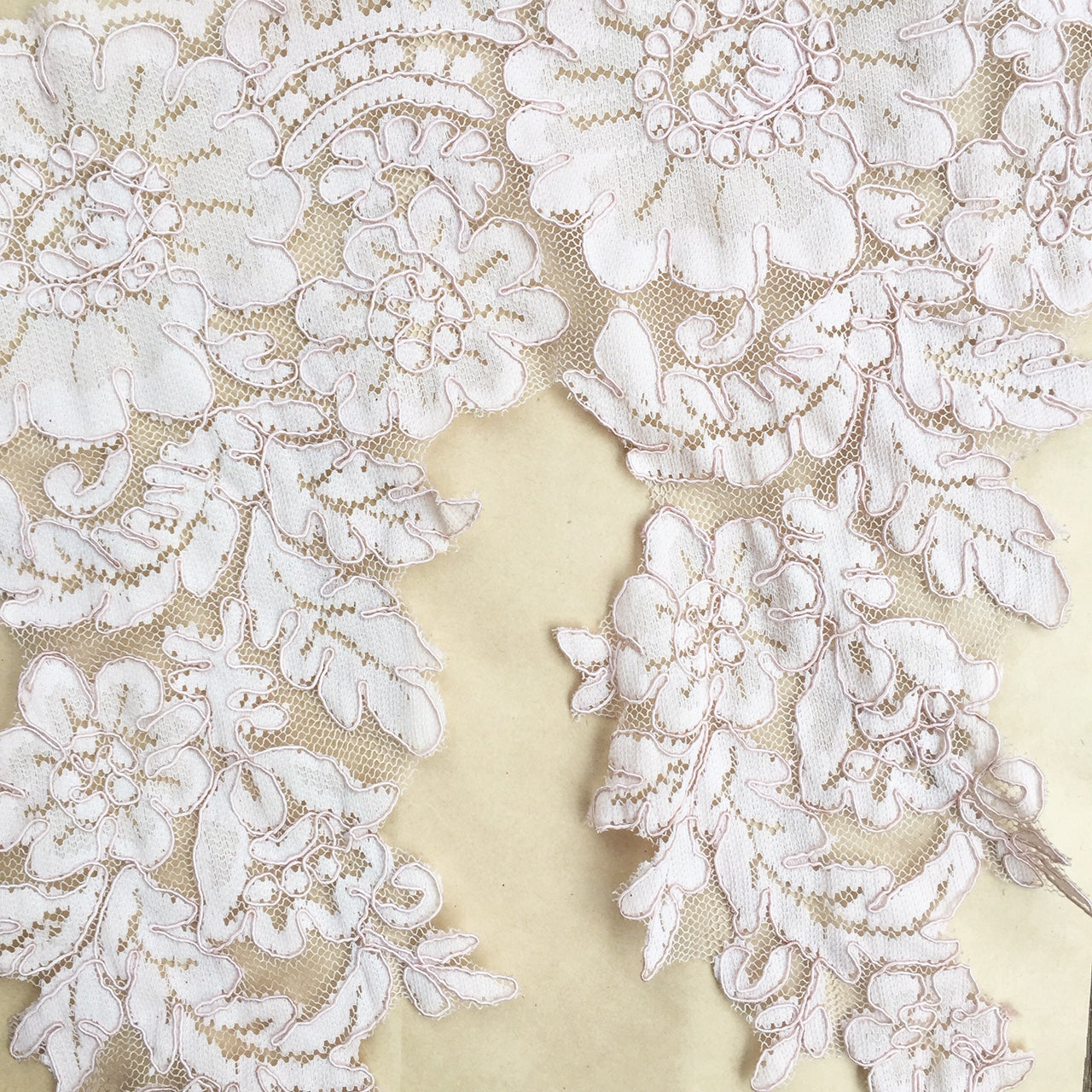 Scalloped lace