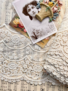 wide Vintage cotton lace ...cream