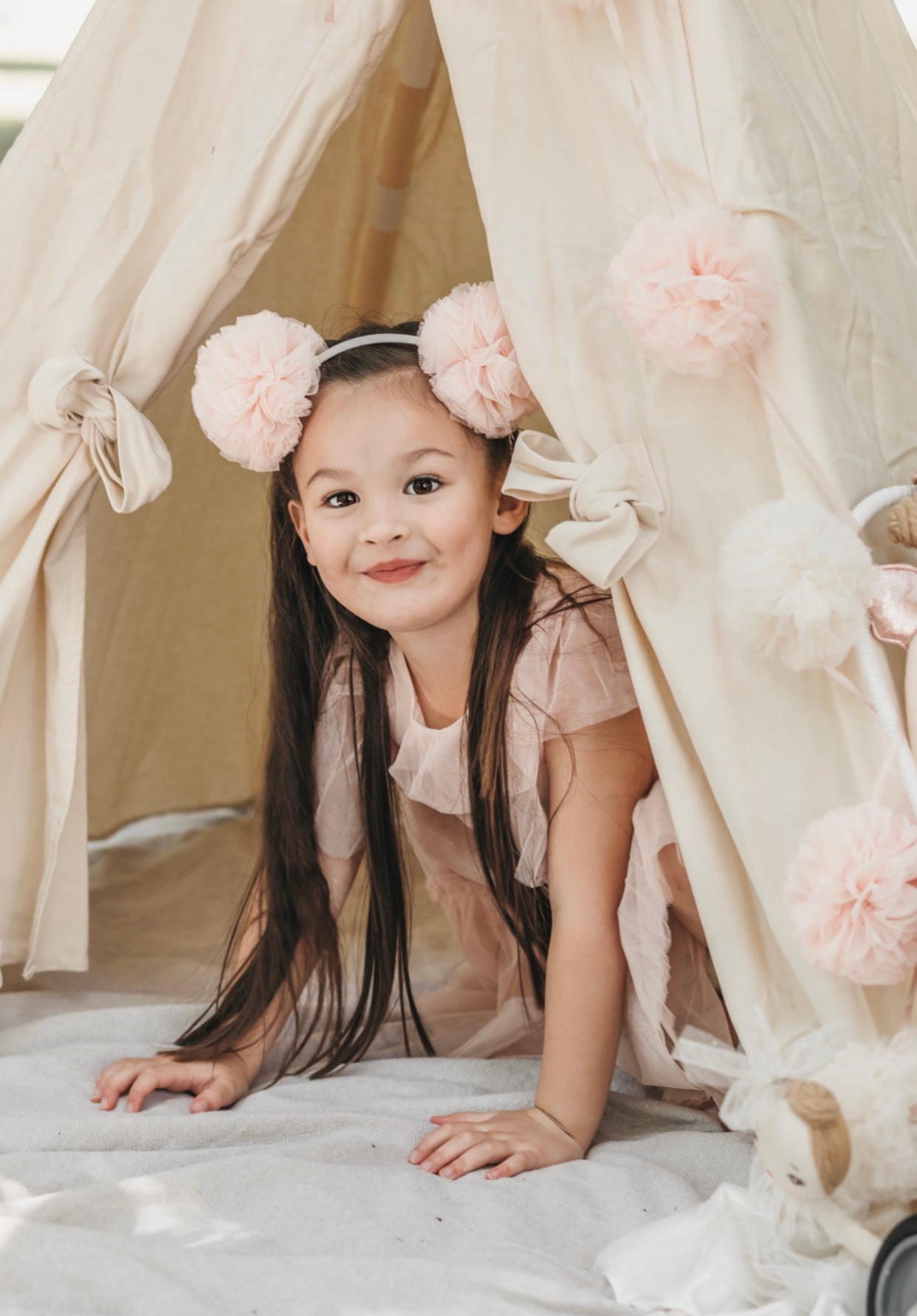 Tulle Pom Pom Garland Bunting 9 balls., Pink and Cream