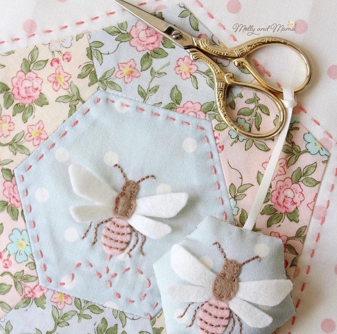 Rose & Violet`s Garden Fabric. Sweet Blossoms in cream