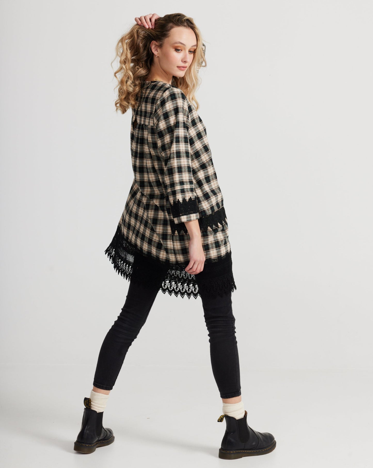 Isla Plaid dress. Black.