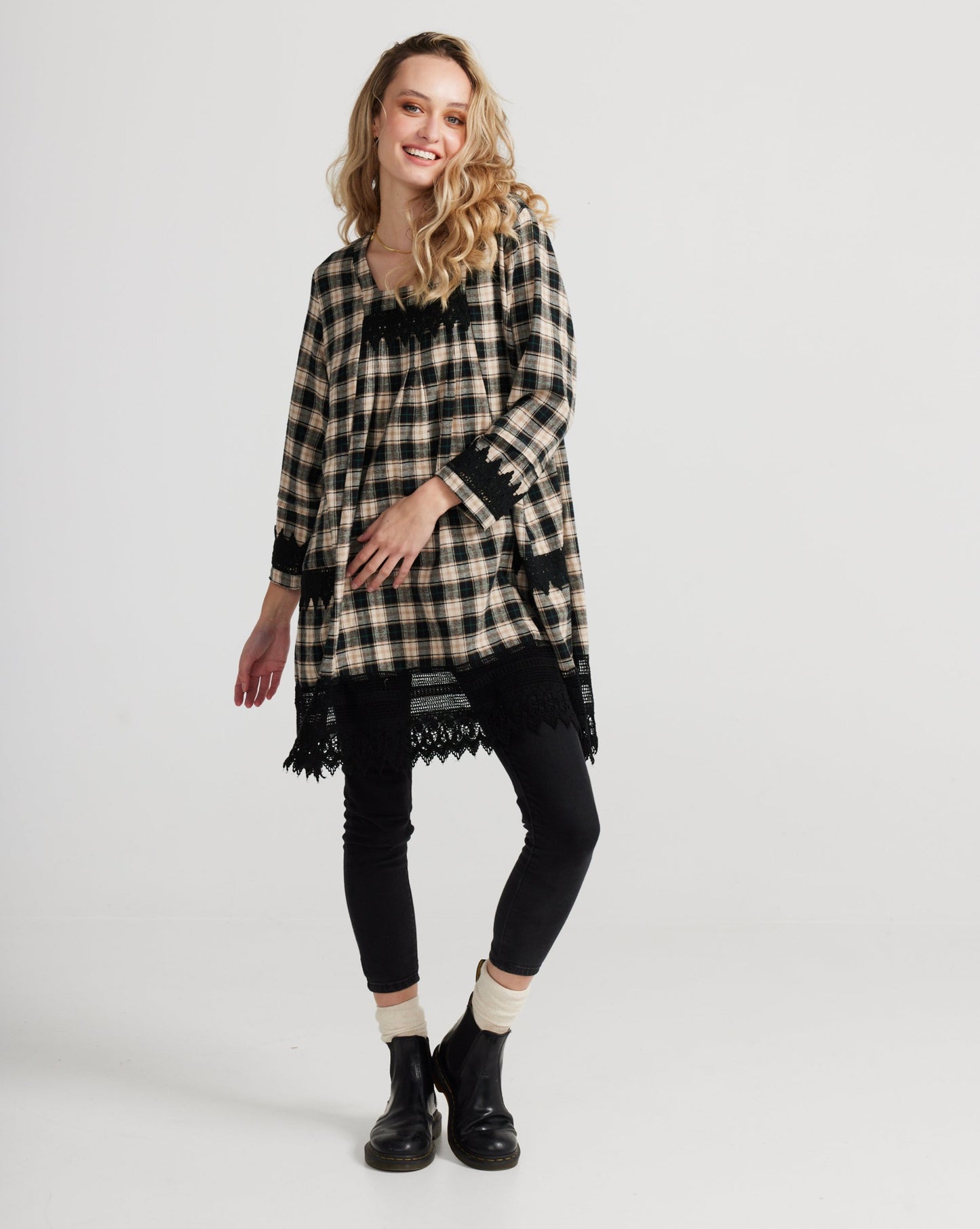 Isla Plaid dress. Black.