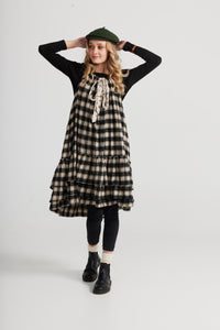 London dress. Black