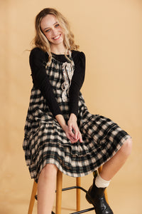 London dress. Black