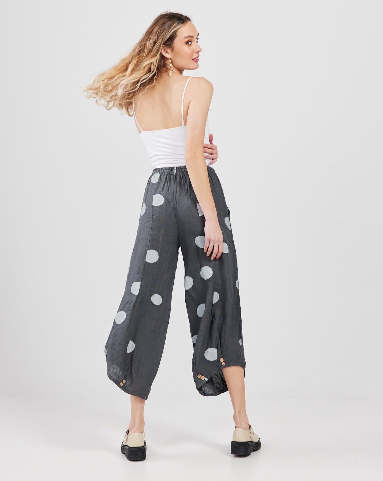 Lulu linen pants. Polka dot charcoal.