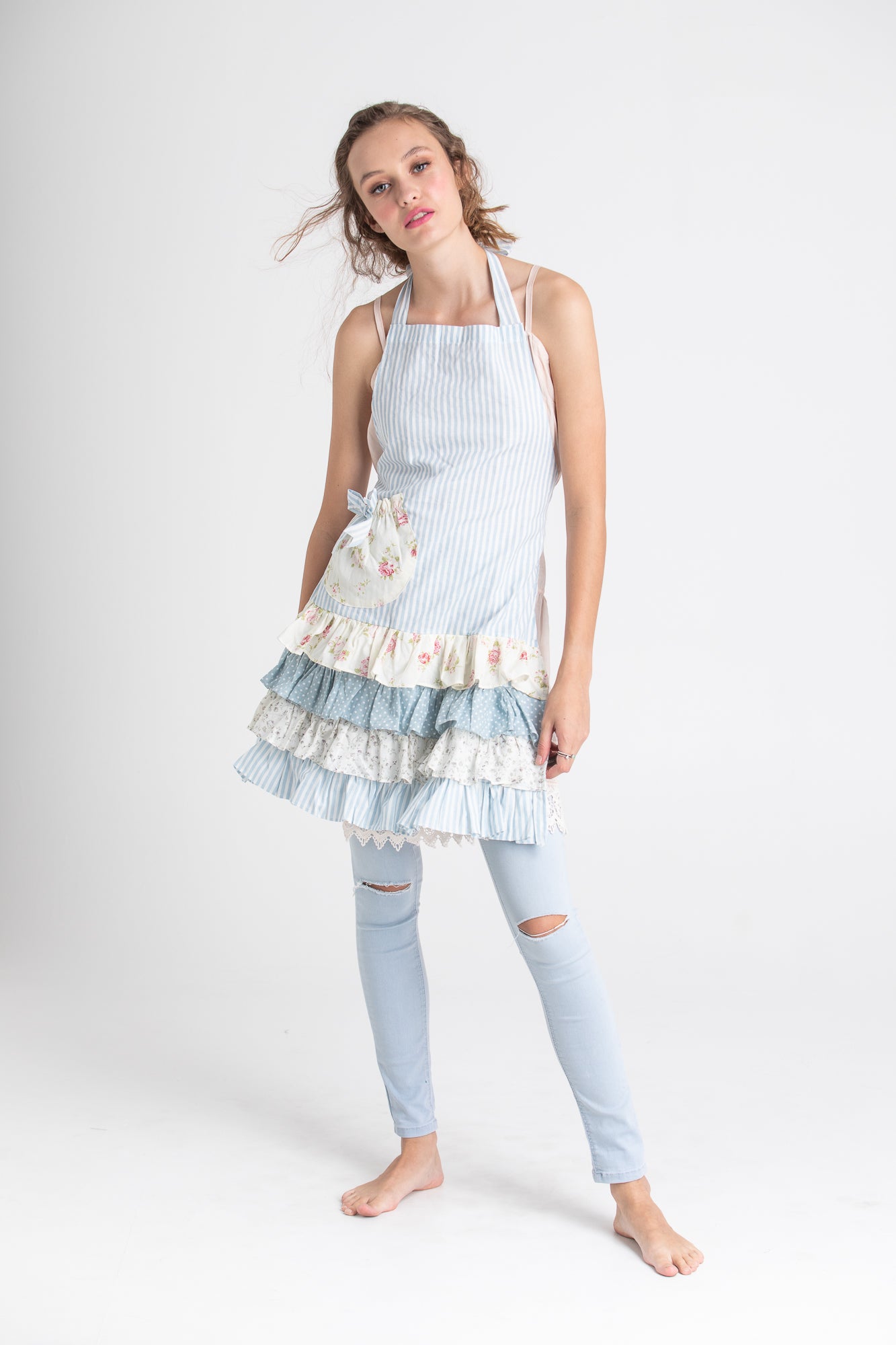 Cotton Ruffle Apron.