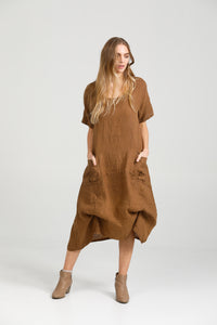 Primavera linen dress. Tobacco