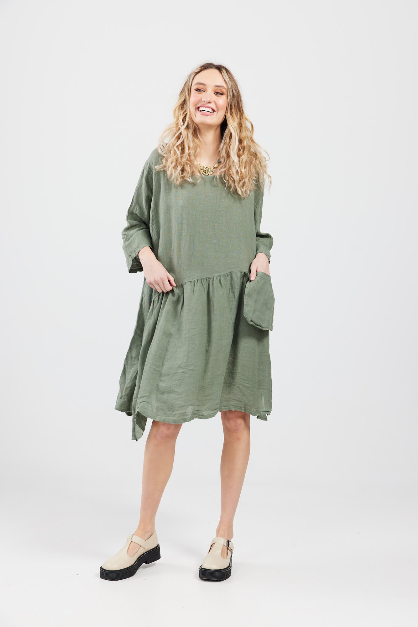 Clarissa linen dress. Olive