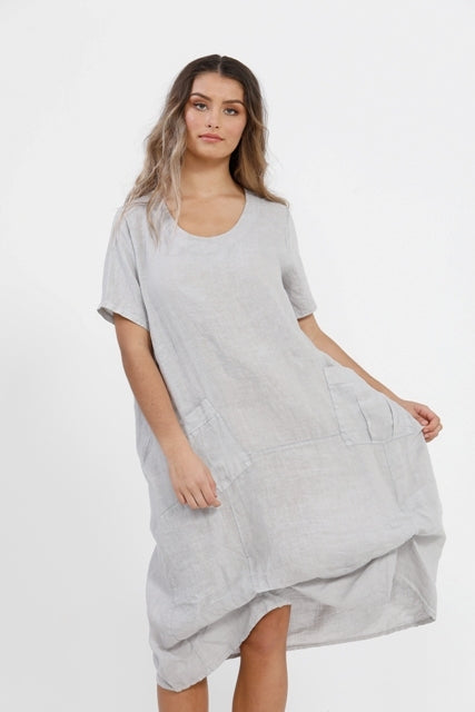 Primavera linen dress. Pale grey.