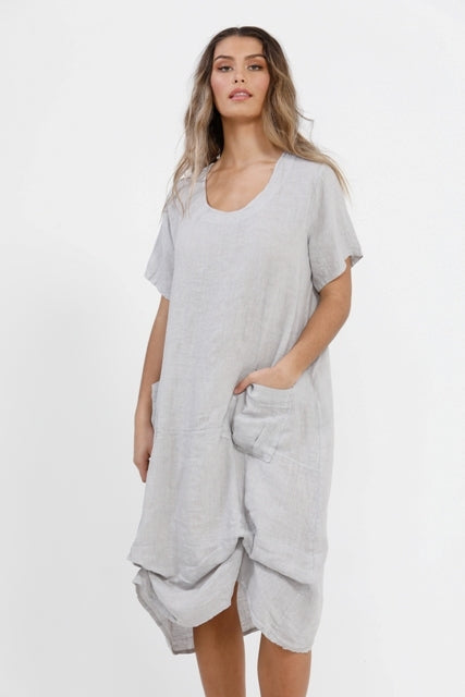 Primavera linen dress. Pale grey.