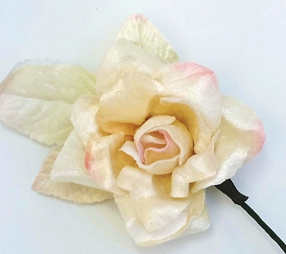 VELVET ROSE CREAM