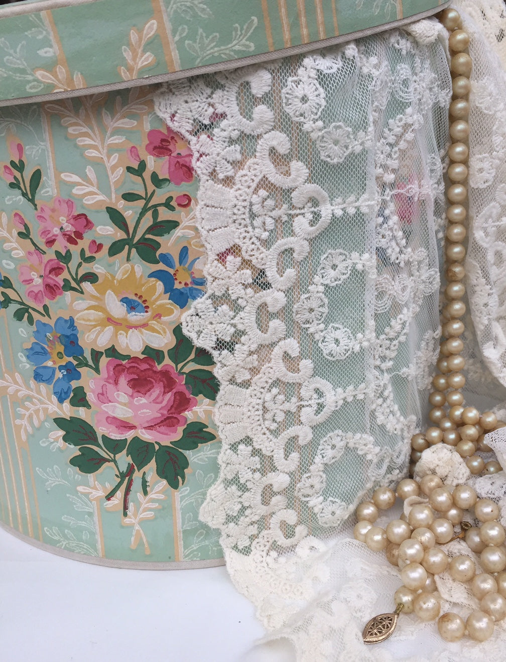 Vintage Chantilly Lace,