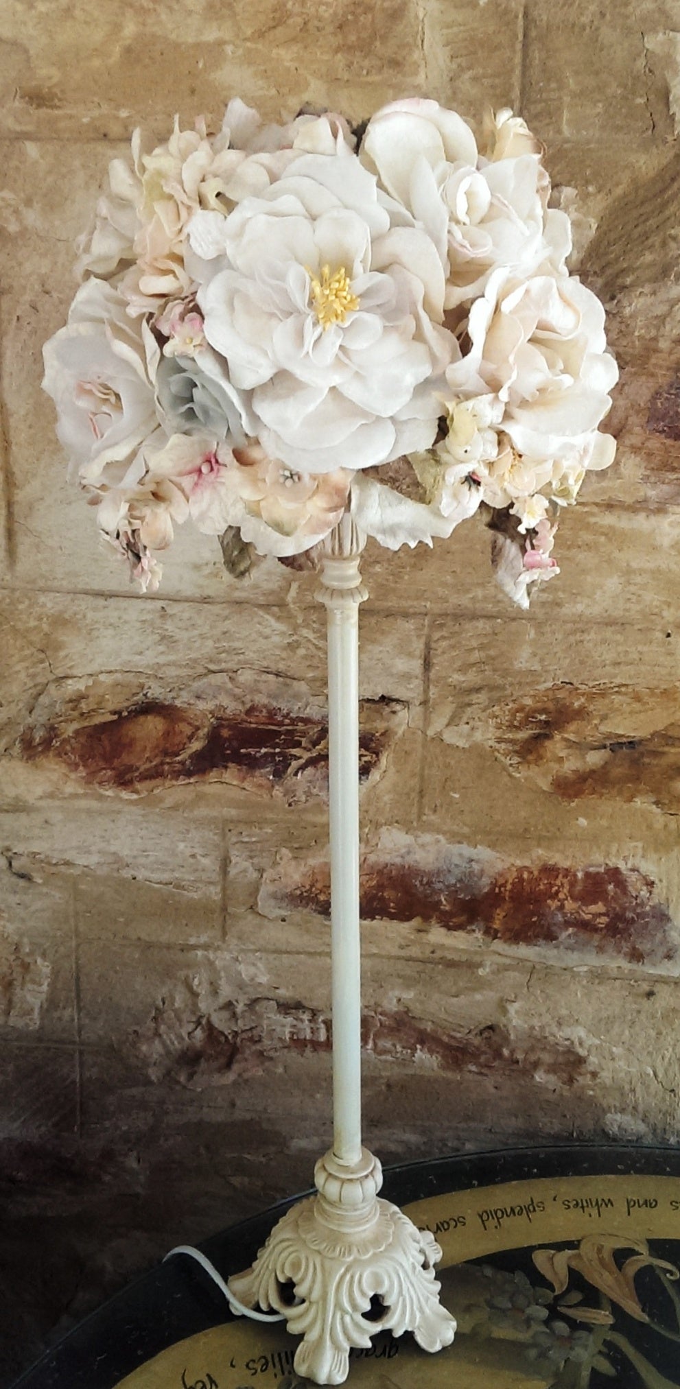Rose Bonnet Lamp. Cream Flowers
