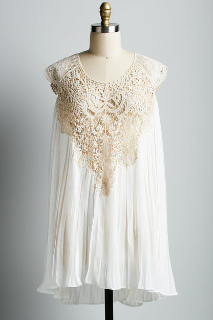 Gabriella Dress. lace dress.