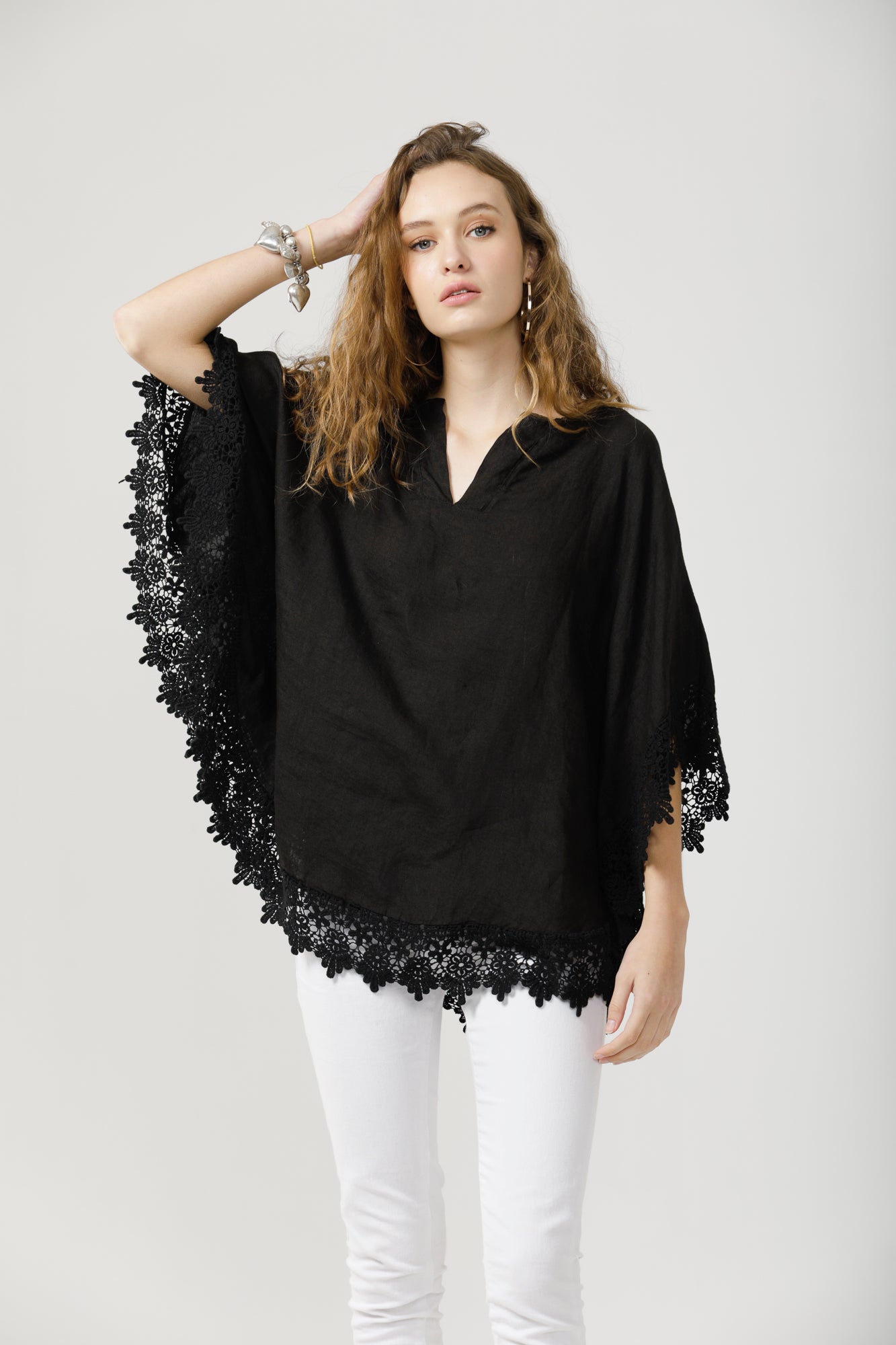 Amalfi linen top. Black.