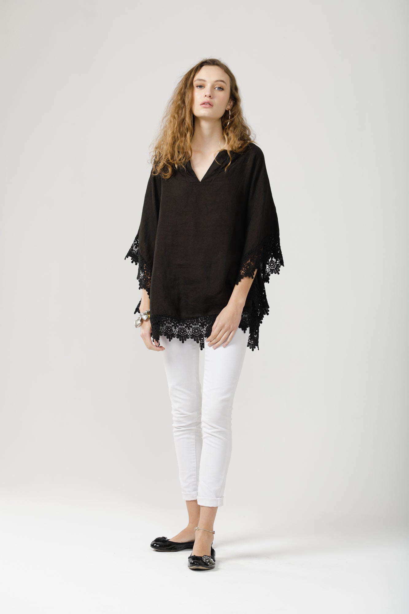 Amalfi linen top. Black.